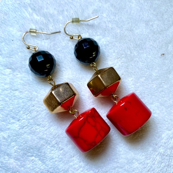 Chico’s Chunky Black, Red and Gold Beaded Long Necklace w/Matching Earrings - Picture 10 of 10